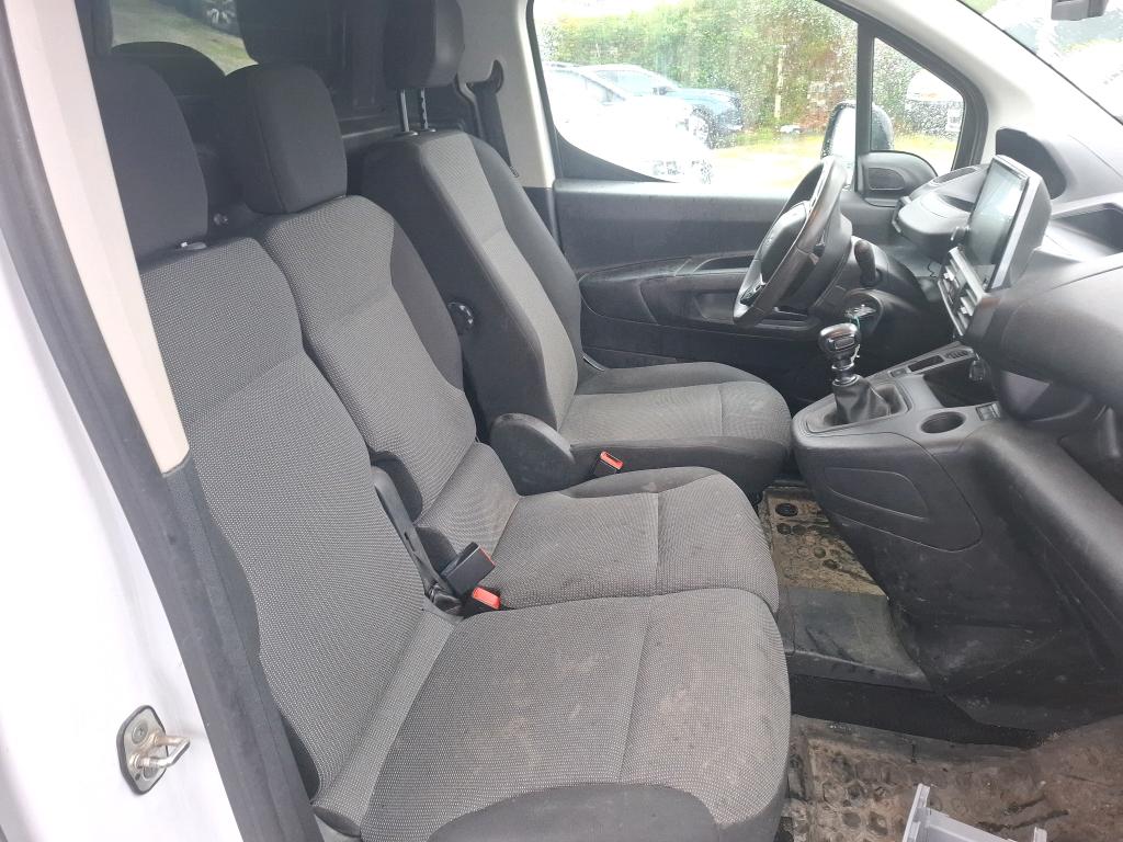Peugeot PARTNER FOURGON STANDARD 650 KG BLUEHDI 100 S&S BVM6 ASPHALT 2022