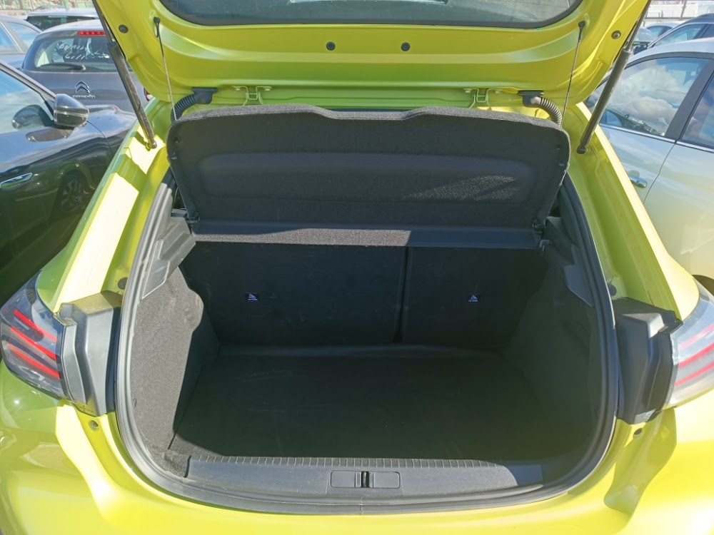 Foto Peugeot 208 13