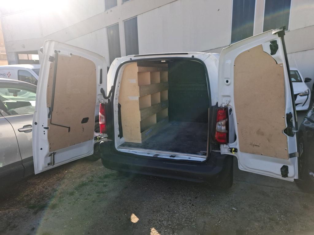 Peugeot PARTNER FOURGON STANDARD 650 KG BLUEHDI 130 S&S EAT8 ASPHALT 2020