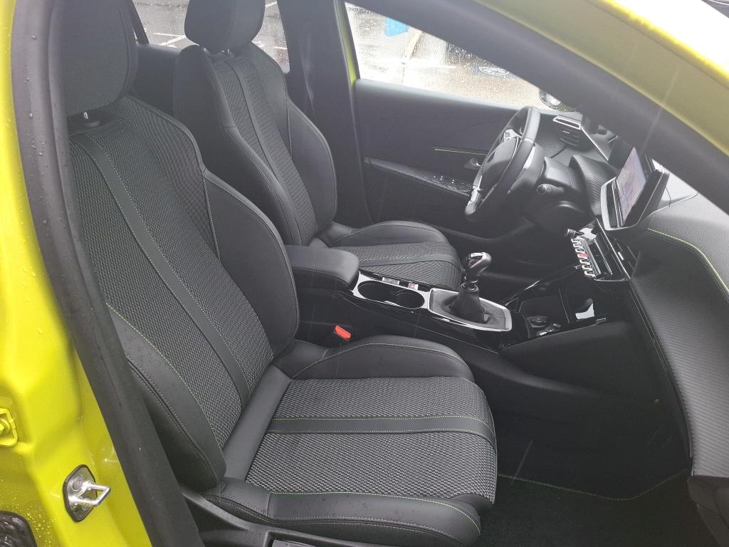 Peugeot 208 PureTech 100 S&S BVM6 GT 2024