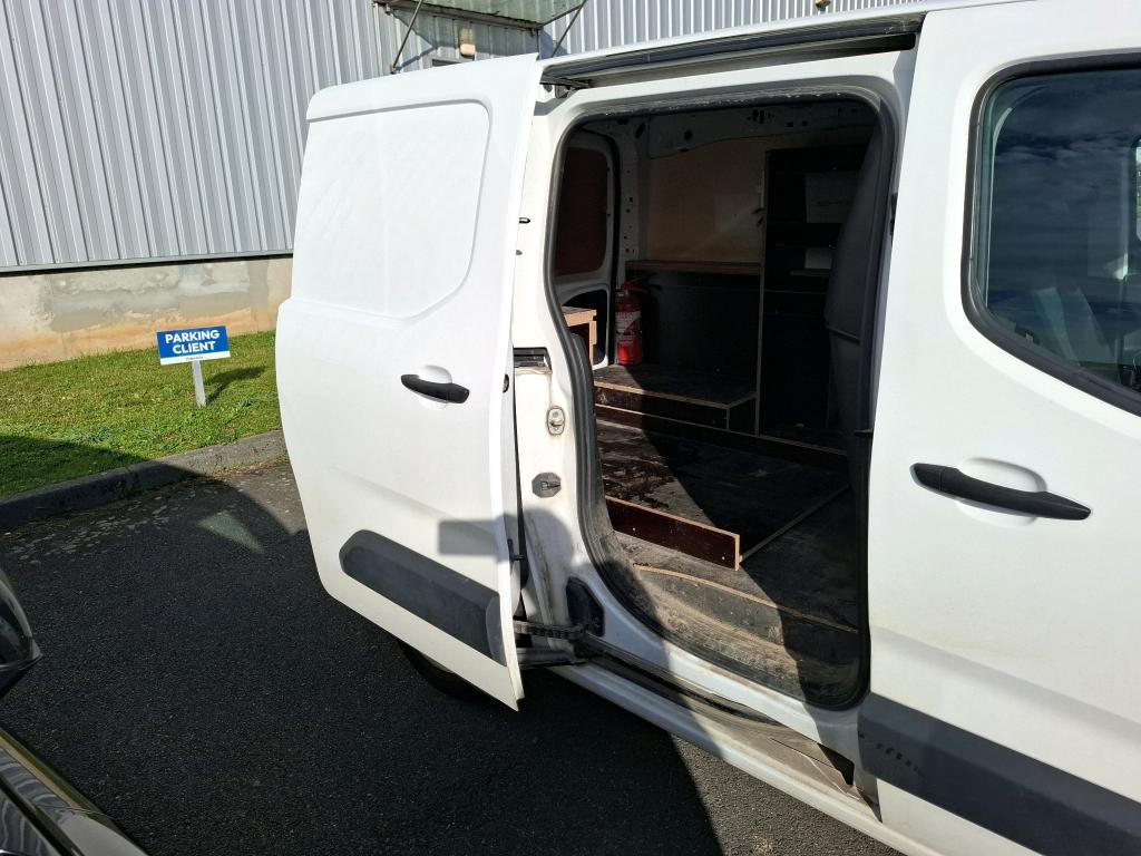 Peugeot PARTNER FOURGON STANDARD 650 KG BLUEHDI 100 S&S BVM5 PREMIUM 2020