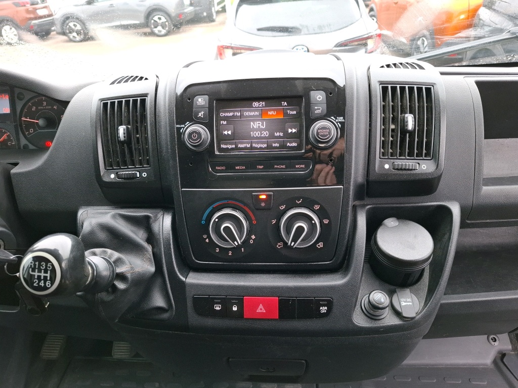 Peugeot BOXER TOLE 330 L2H2 BLUEHDI 120 S&S PREMIUM 2020