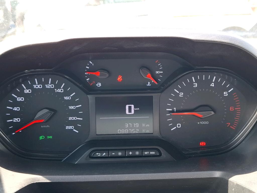 Peugeot PARTNER FOURGON LONG 950 KG BLUEHDI 100 S&S BVM5 PREMIUM 2022
