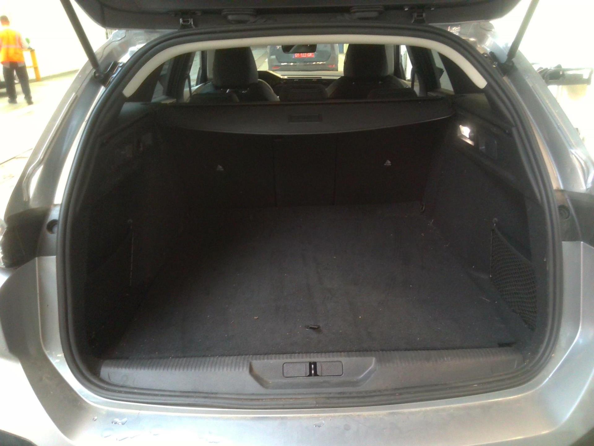 Peugeot 308 SW PHEV 180 e-EAT8 Allure 2024