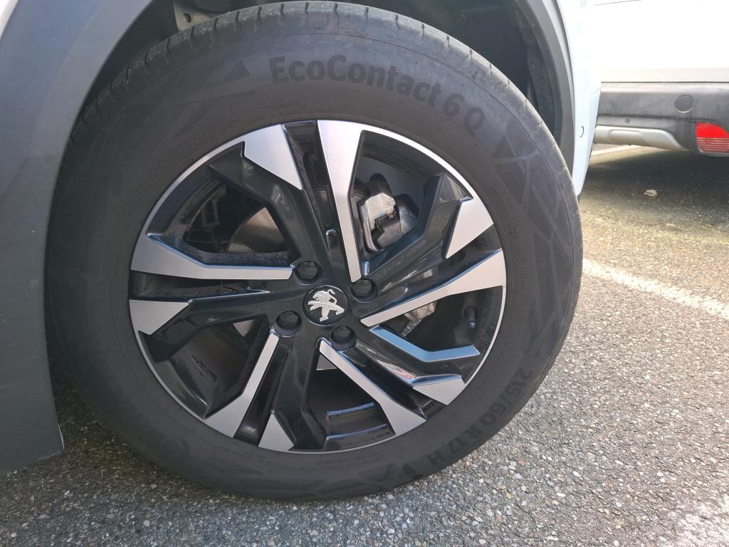 Peugeot 2008 PureTech 130 S&S EAT8 GT 2022