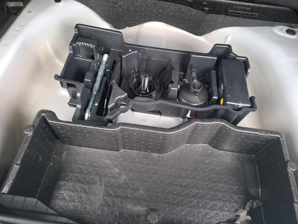 Peugeot 2008 BlueHDi 130 S&S EAT8 Allure 2022