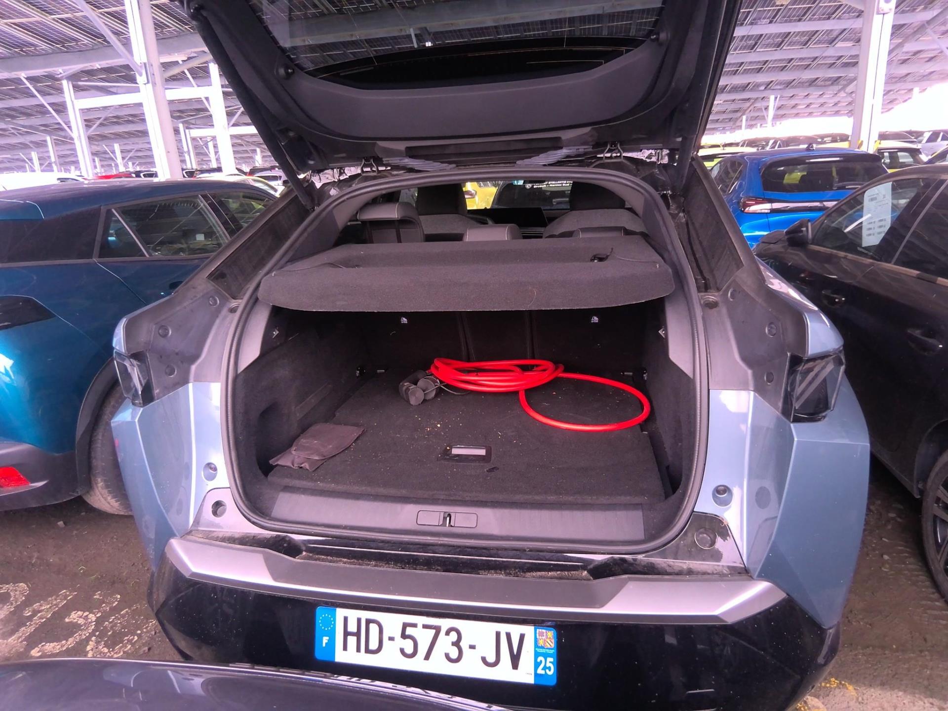 Peugeot 3008 Electrique 325 ch 4x4 73 kWh Dual Motor First Edition 2025