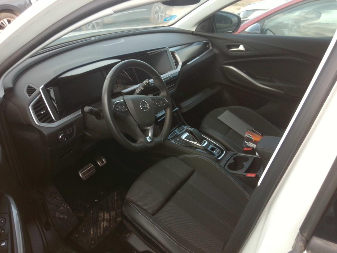 Foto Opel Grandland PHEV 3