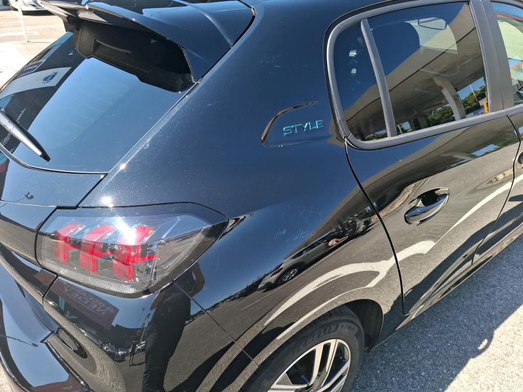 Peugeot 208 PureTech 100 S&S EAT8 Style 2023