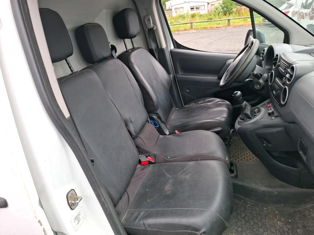 Peugeot PARTNER FOURGON STANDARD 1.6 BLUEHDI 100 BVM5 PREMIUM 2018