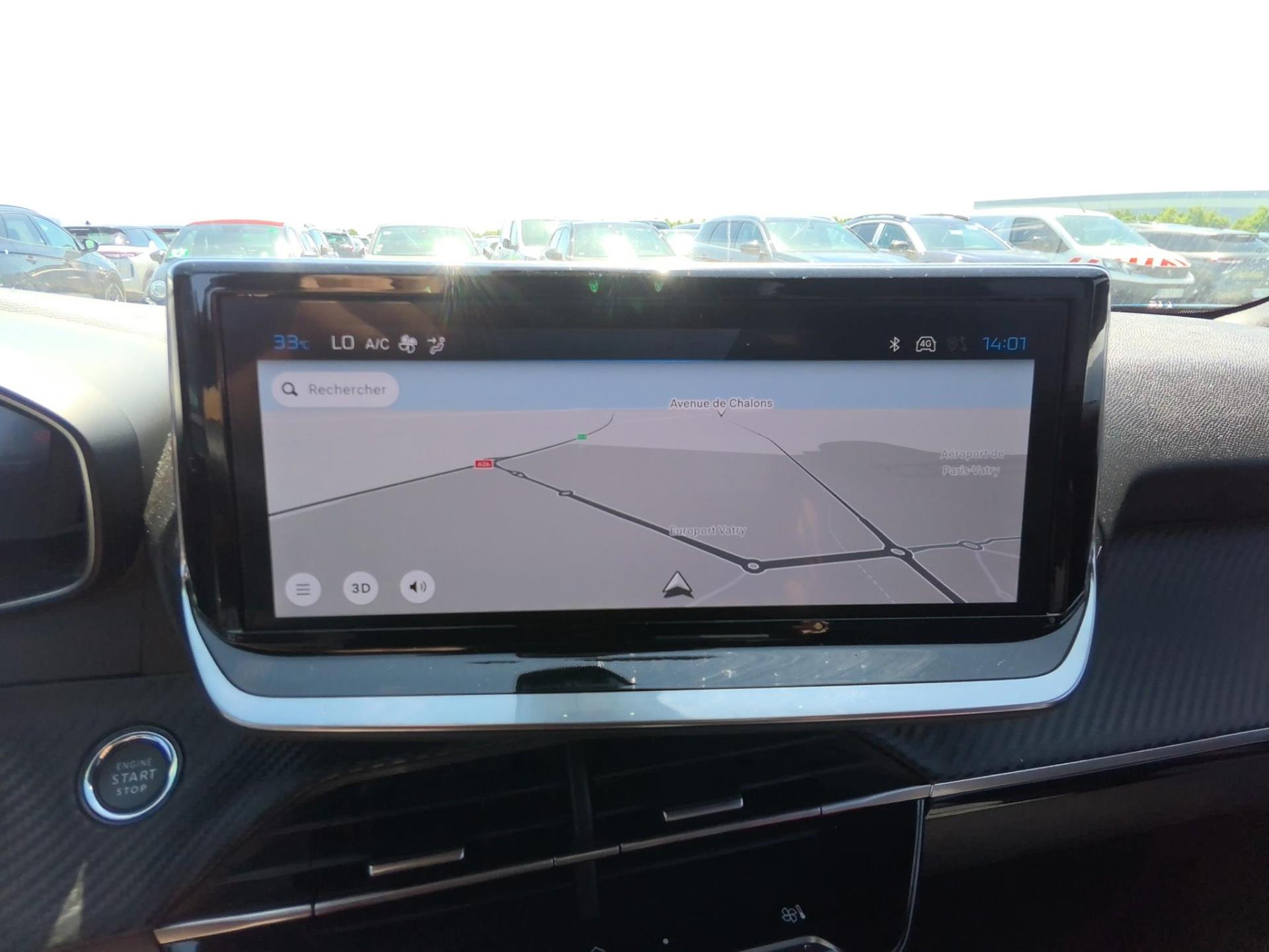 Peugeot 2008 Hybrid 136 e-DCS6 Allure 2025