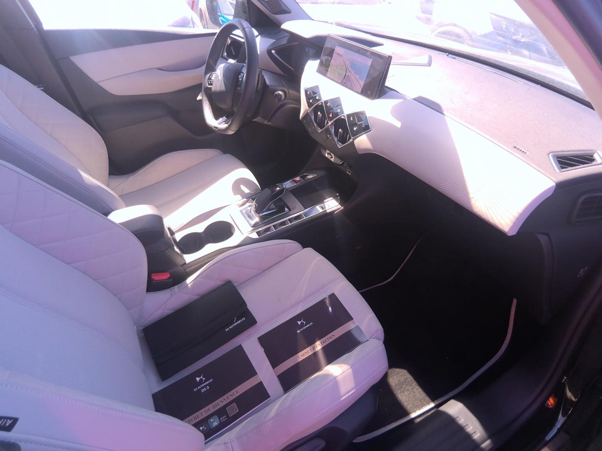 DS DS 3 PureTech 130 EAT8 Esprit de Voyage 2024