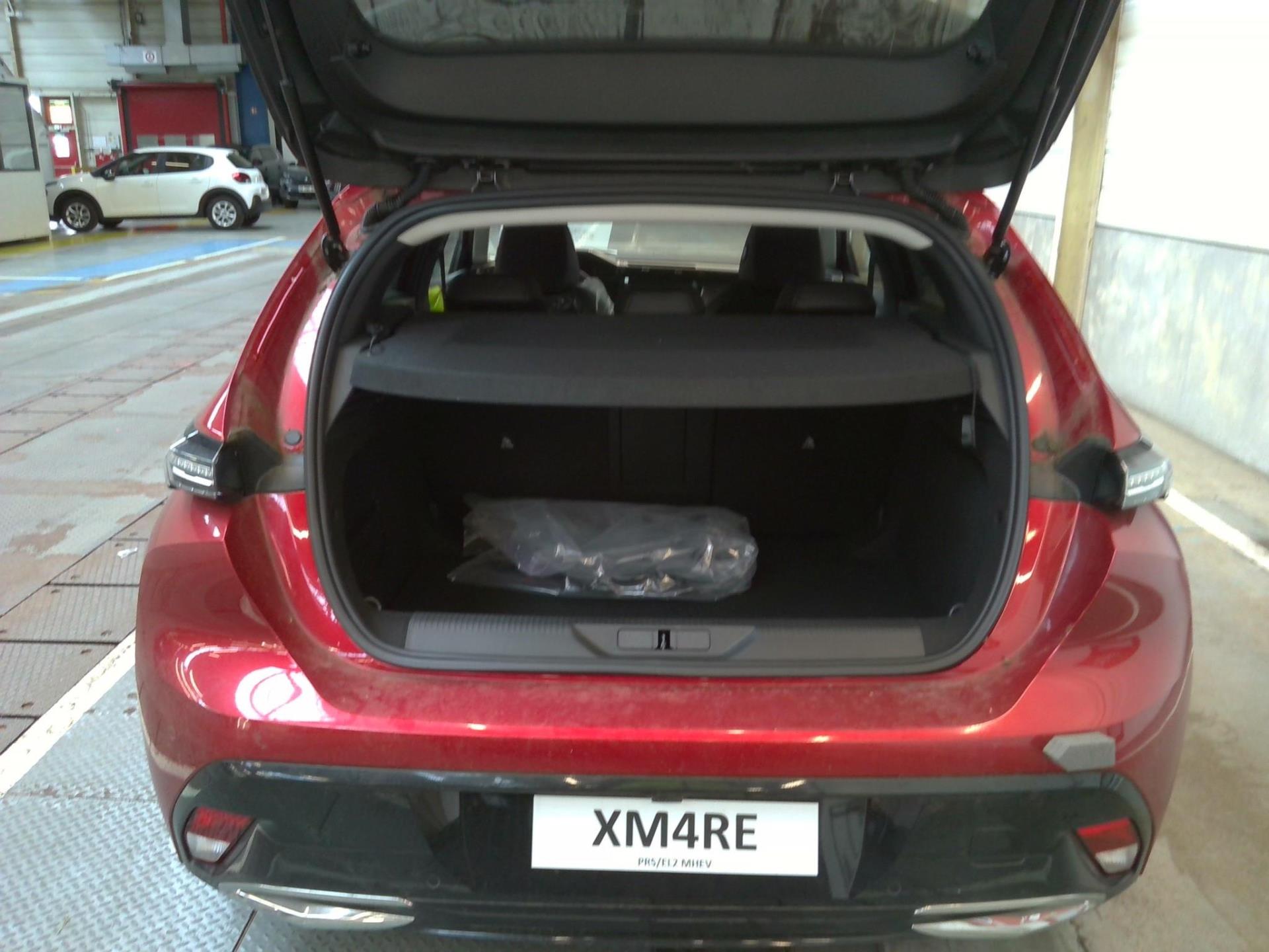 Peugeot 308 Hybrid 136 e-DCS6 Active Pack 2023