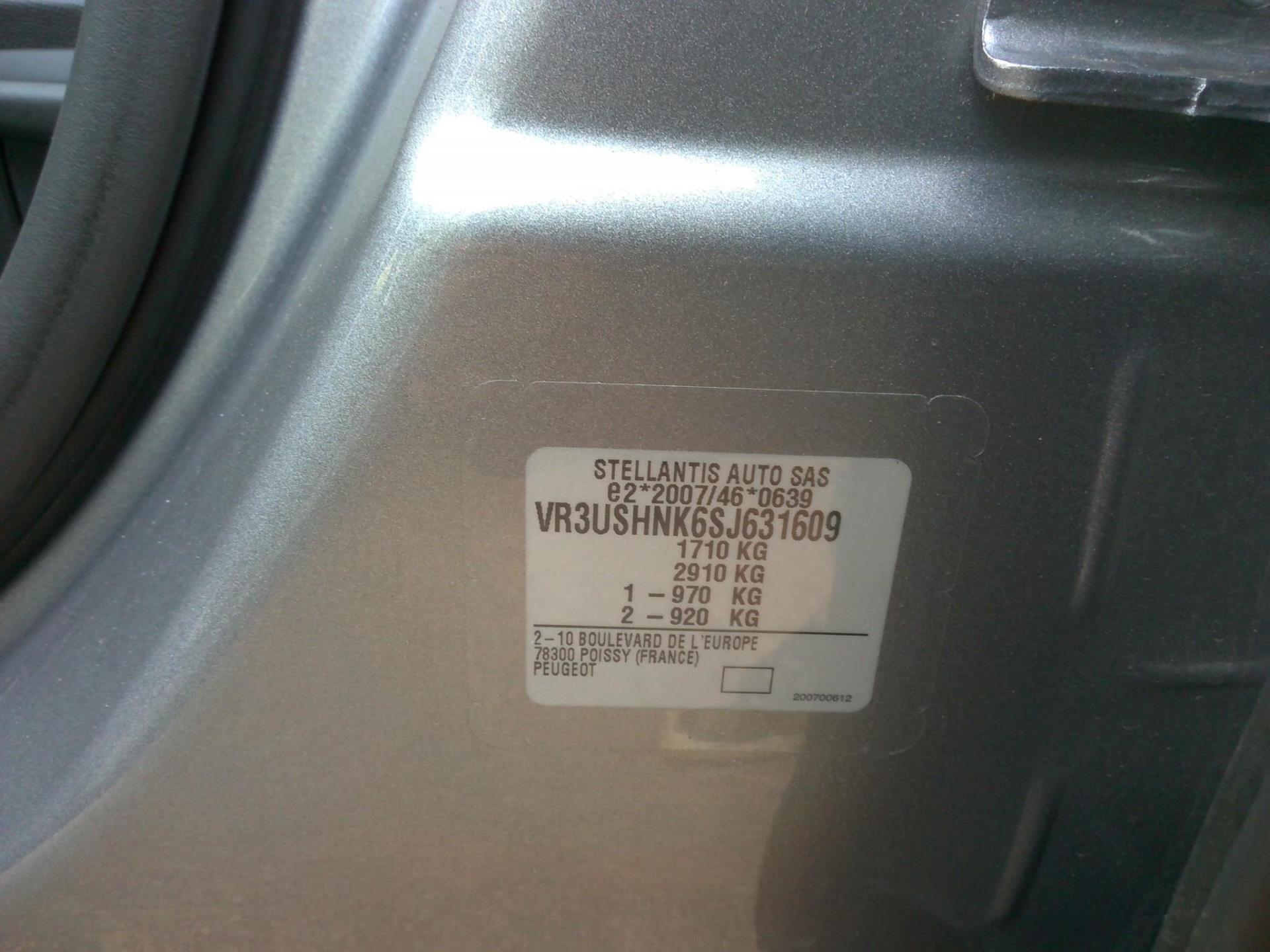 Peugeot 2008 100 S&S BVM6 Style 2025