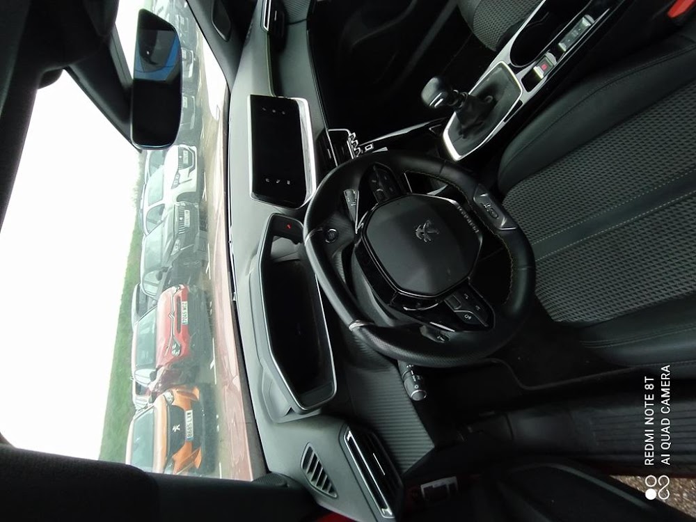 Foto Peugeot 2008 10