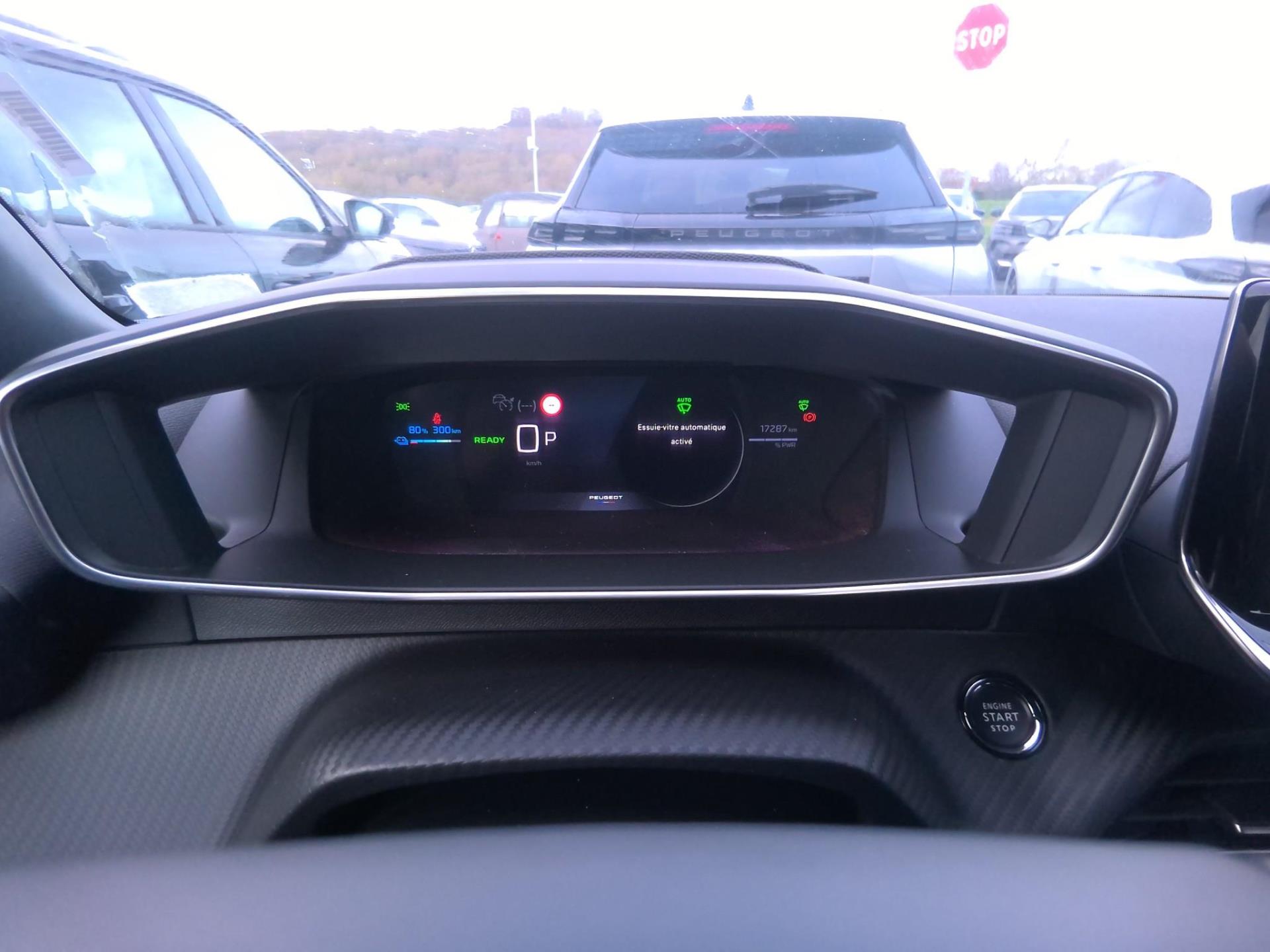 Peugeot 2008 Electrique 156 ch 54 kWh GT 2025