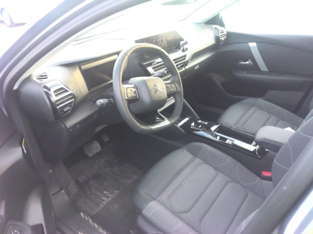 Foto Citroën C4 X 3
