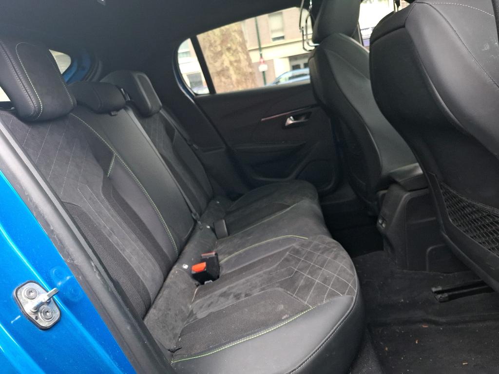 Peugeot 208 PureTech 130 S&S EAT8 GT Pack 2021