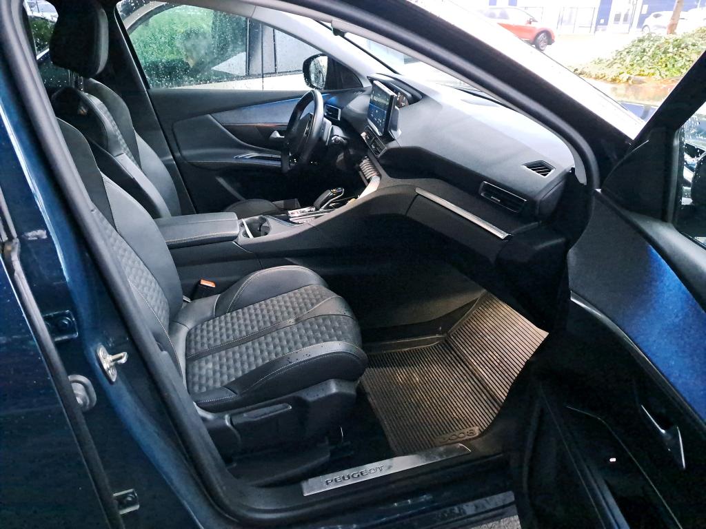Peugeot 3008 Hybrid 225 e-EAT8 Roadtrip 2022