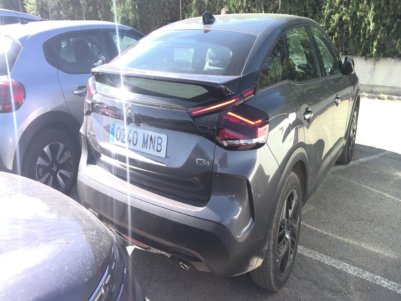 Foto Citroën C4 X 8