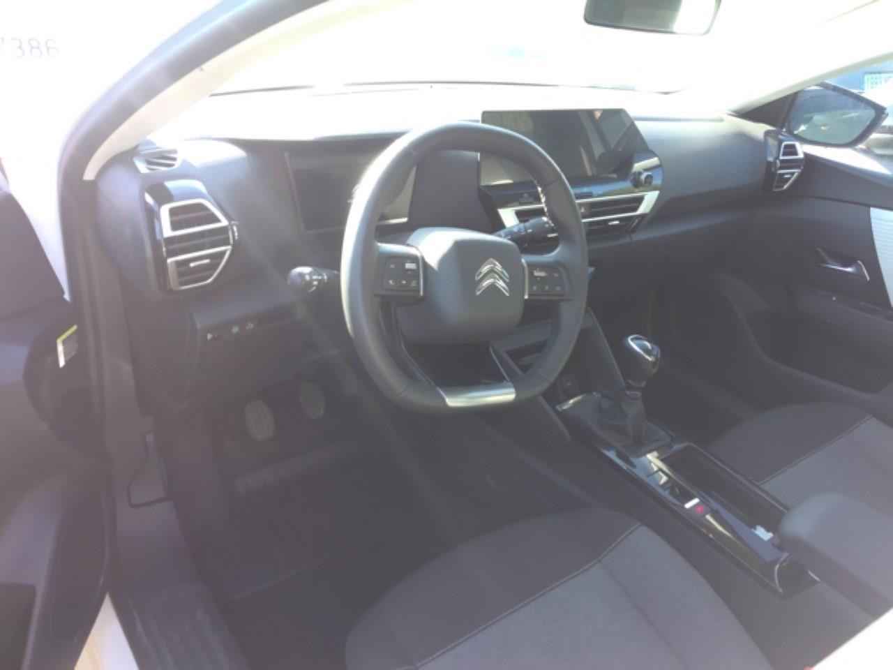 Foto Citroën C4 X 3