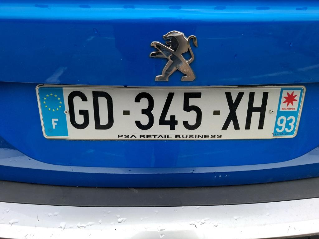 Peugeot 2008 BlueHDi 130 S&S EAT8 Active Business 2021