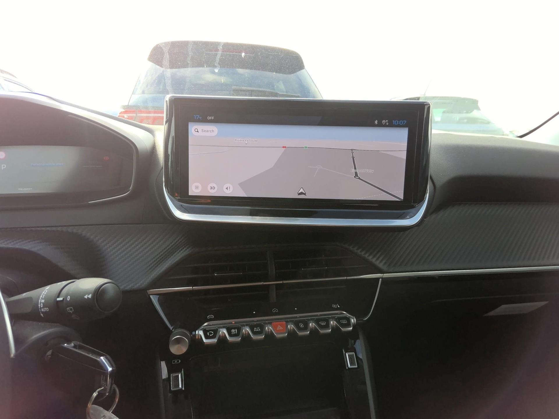 Peugeot 208 Hybrid 100 e-DCS6 Allure 2025