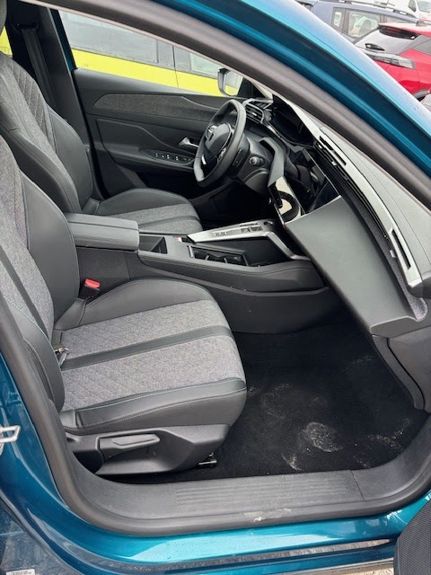 Foto Peugeot 408 12