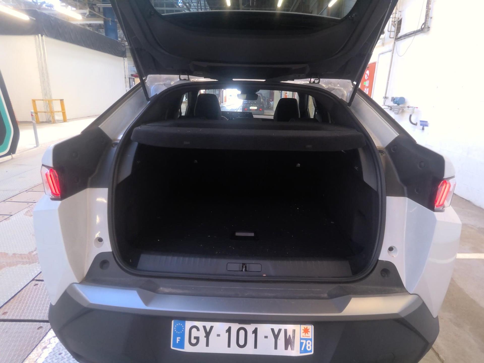 Peugeot 3008 Hybrid 136 e-DCS6 Allure 2024