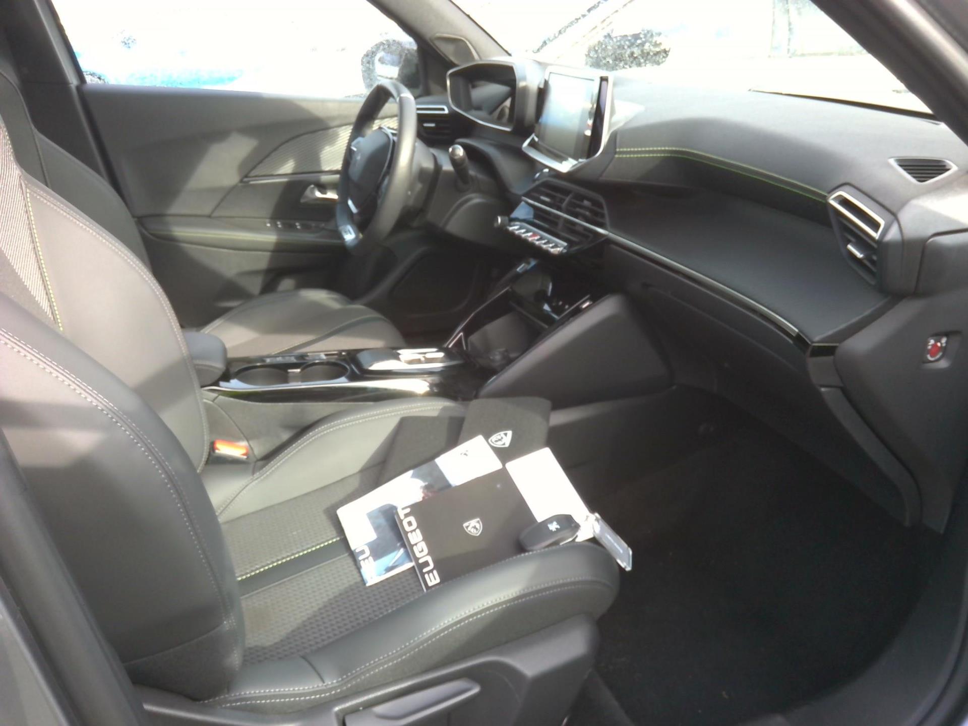 Peugeot 2008 Electrique 136 ch GT 2023