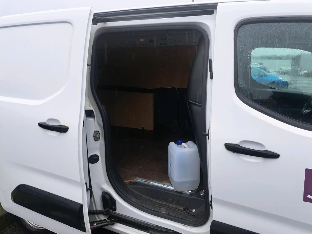 Citroen BERLINGO VAN XL 950 BLUEHDI 100 S&S BVM5 CLUB 2021