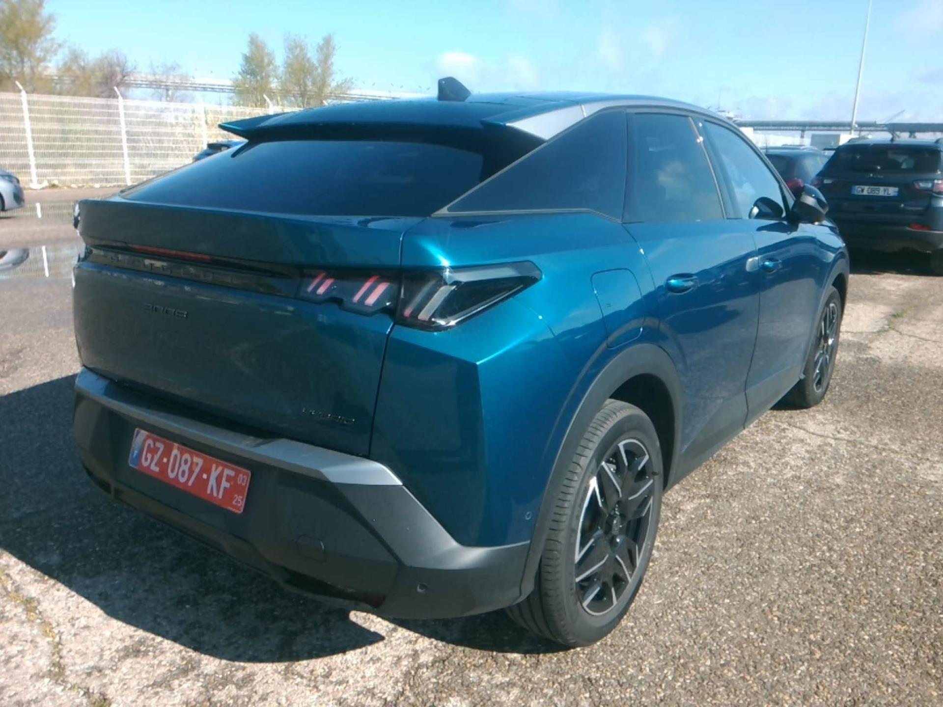 Peugeot 3008 Hybrid 136 e-DCS6 Allure 2024