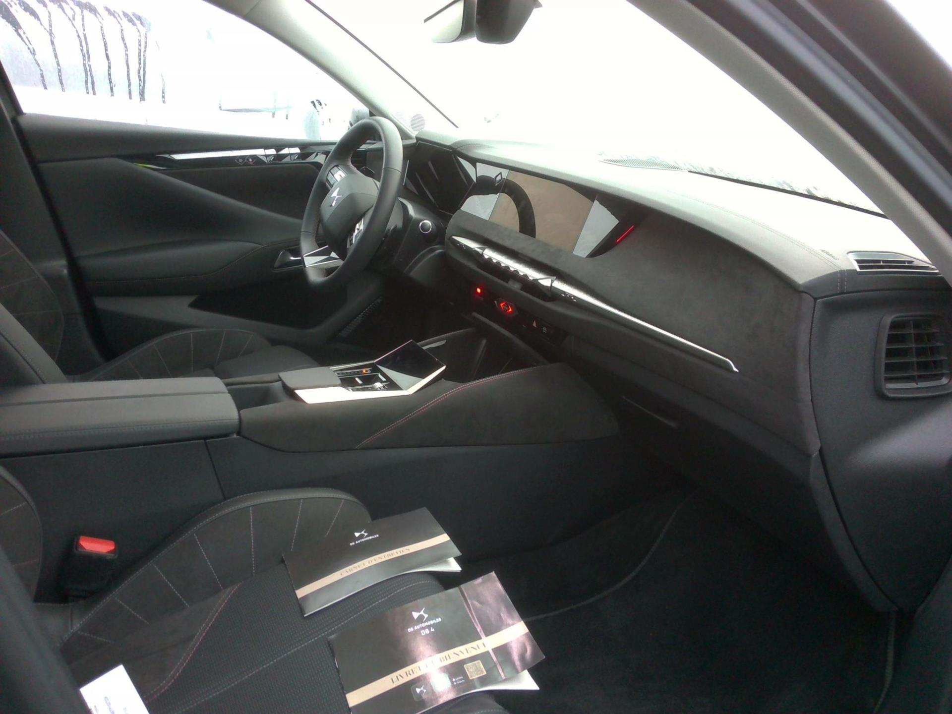 DS DS 4 PureTech 130 EAT8 Performance Line+ 2023