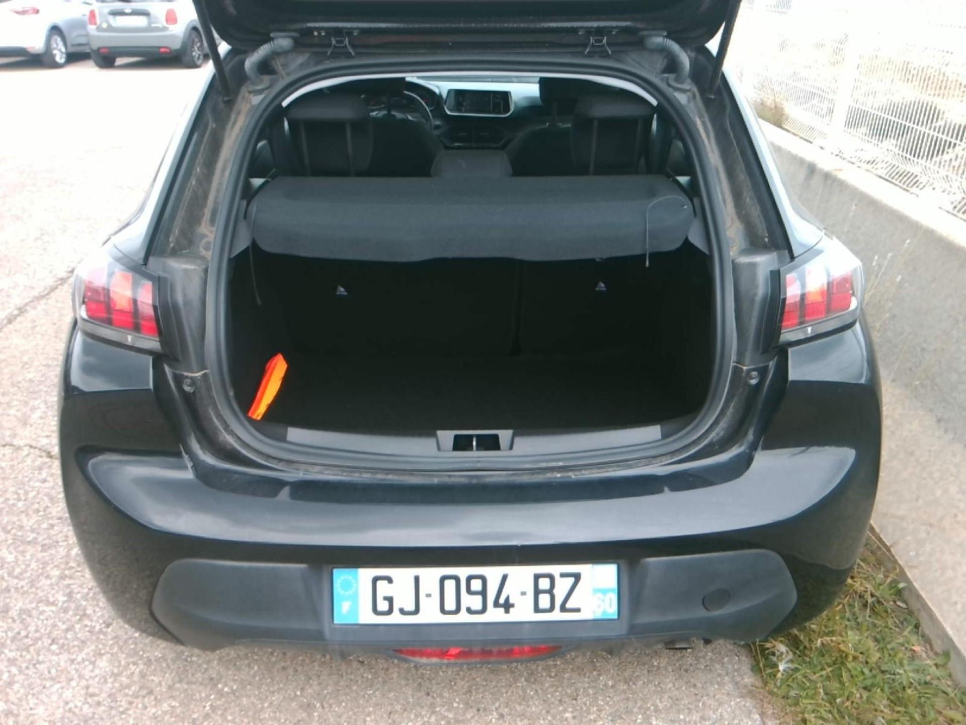 Peugeot 208 PureTech 75 S&S BVM5 Like 2022