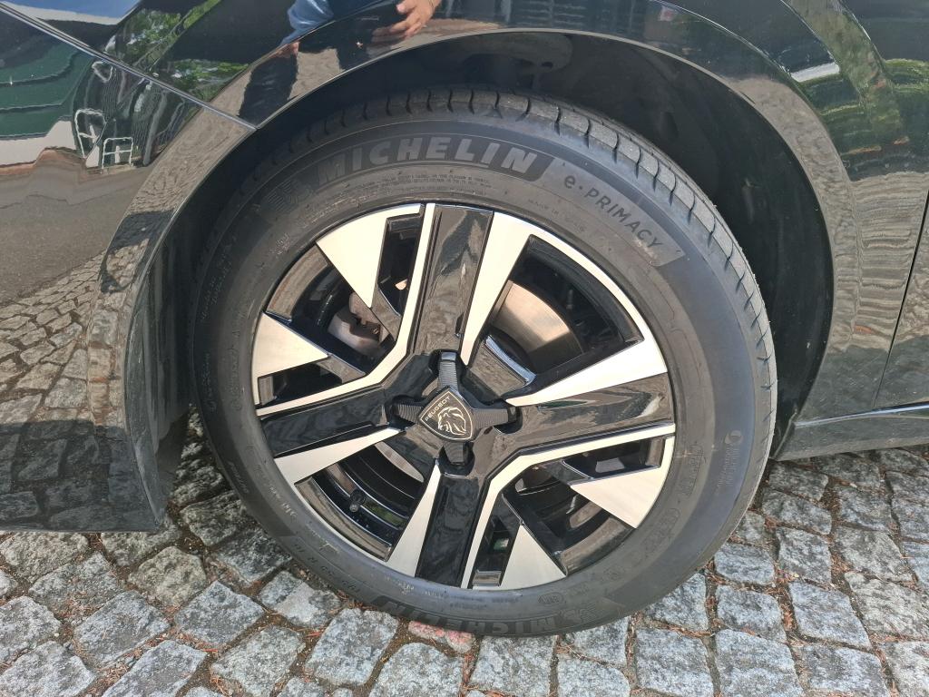 Peugeot 208 Hybrid 110 ch e-DCS6 Allure 2025