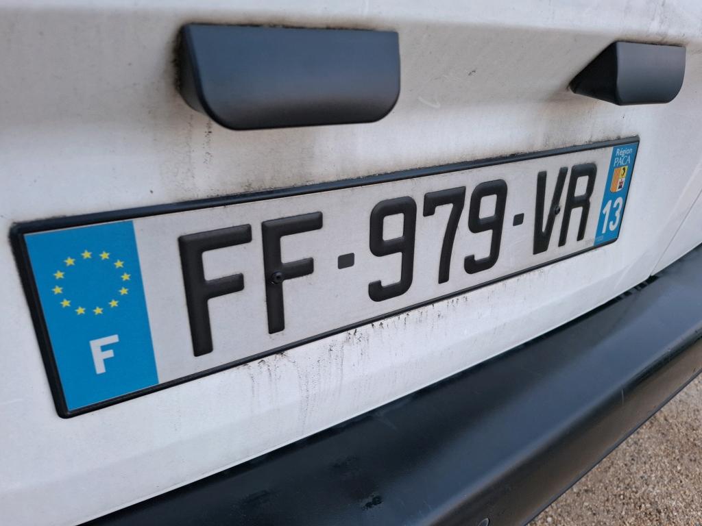 Peugeot PARTNER FOURGON STANDARD 650 KG BLUEHDI 100 S&S BVM5 PREMIUM 2019