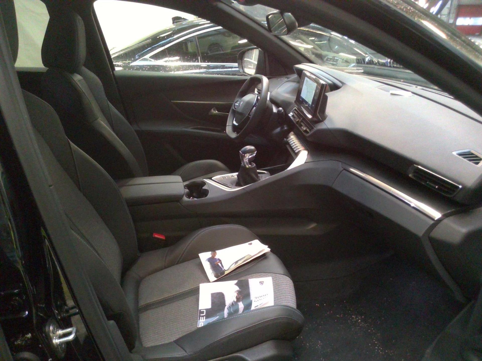 Peugeot SUV 5008 BlueHDi 130 EAT8 S&S