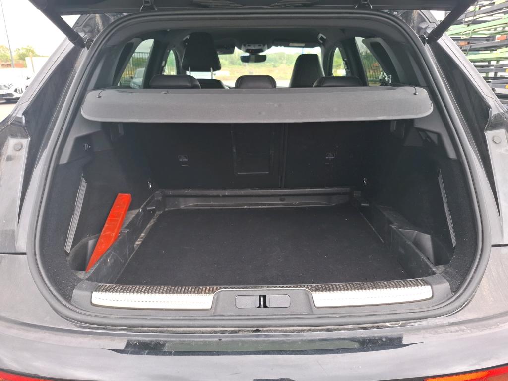 DS DS7 Crossback BlueHDi 130 EAT8 Performance Line 2022