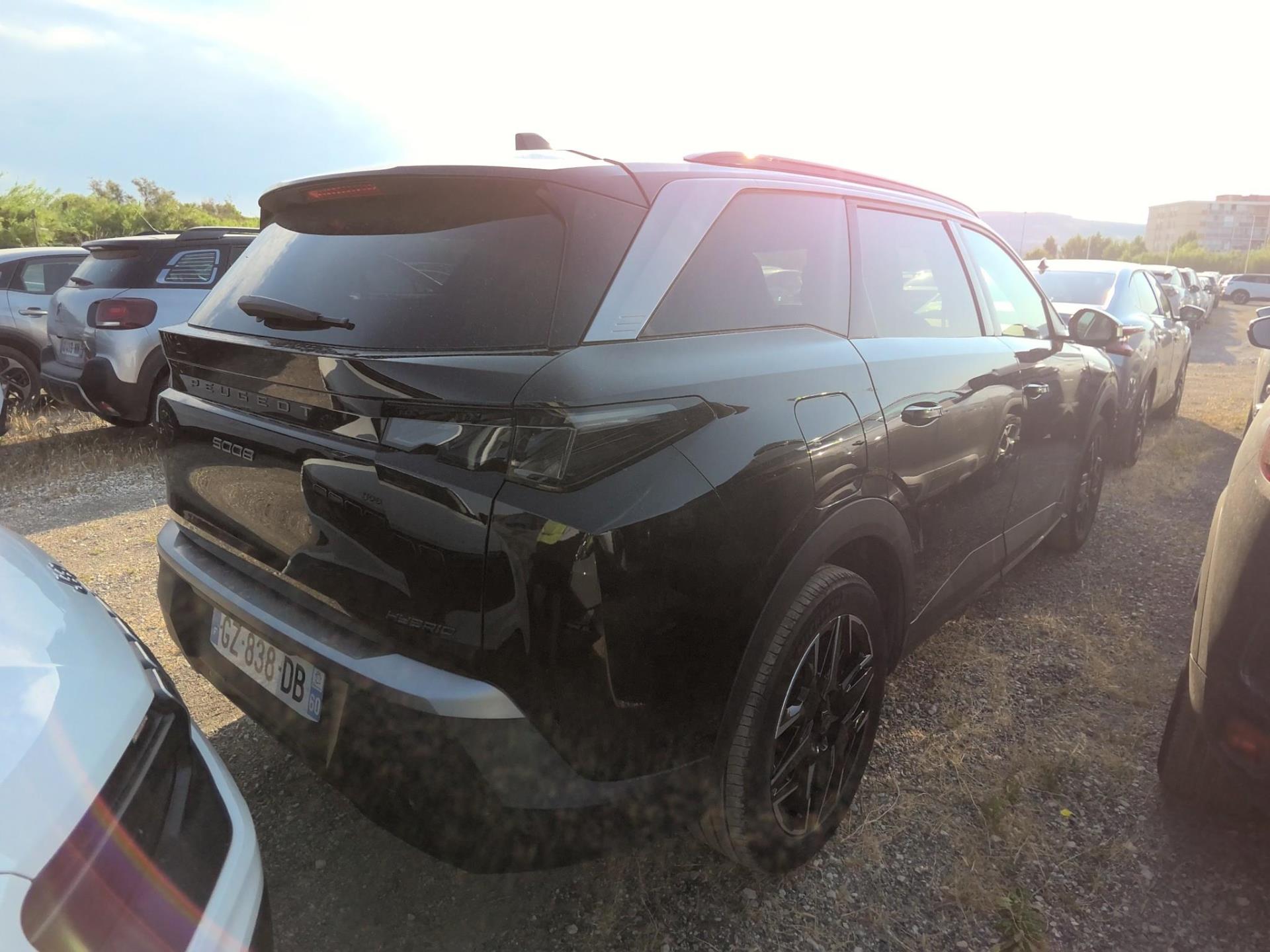 Peugeot 5008 Hybrid 136 e-DCS6 GT 2024