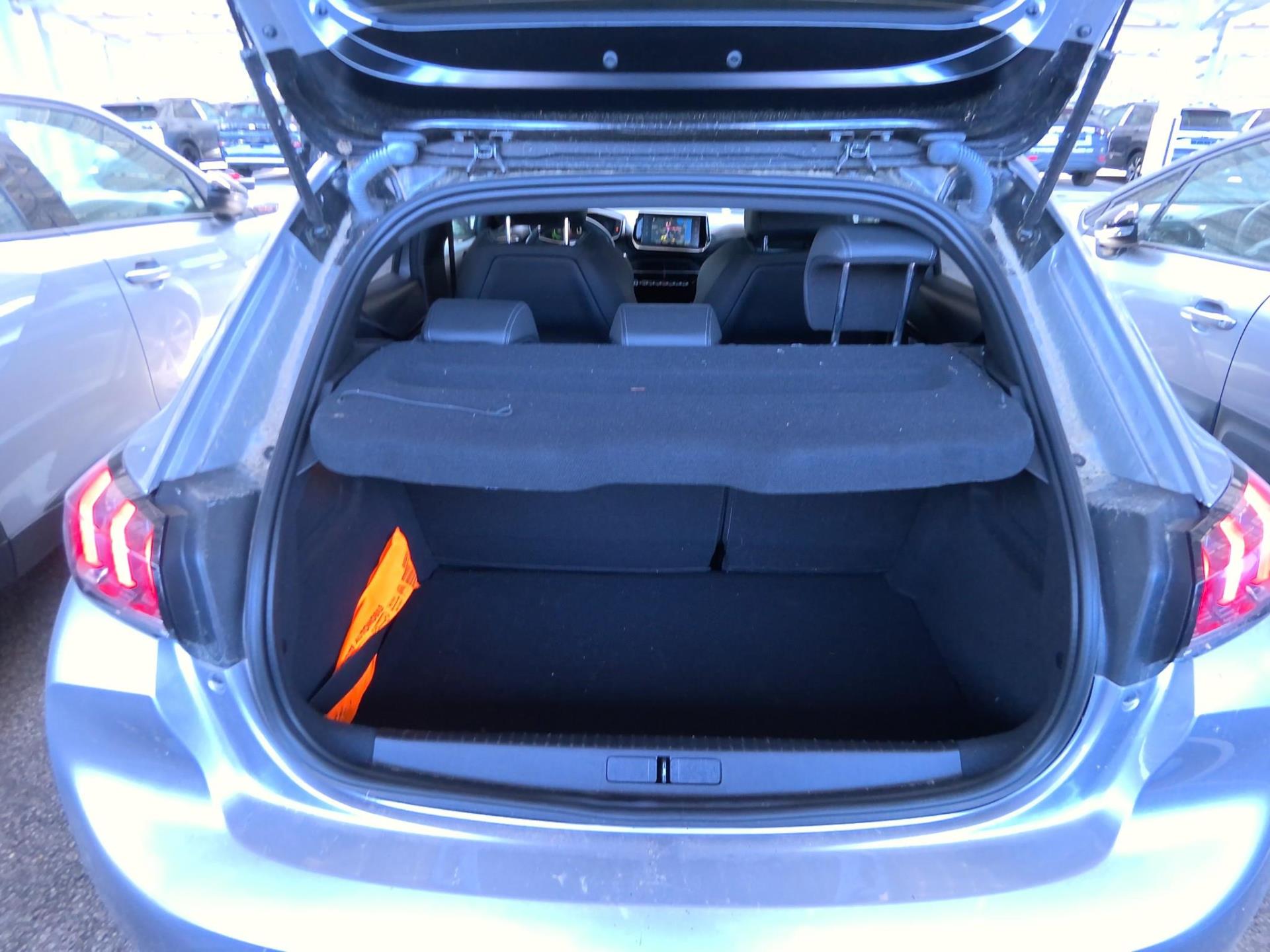 Peugeot 208 II 