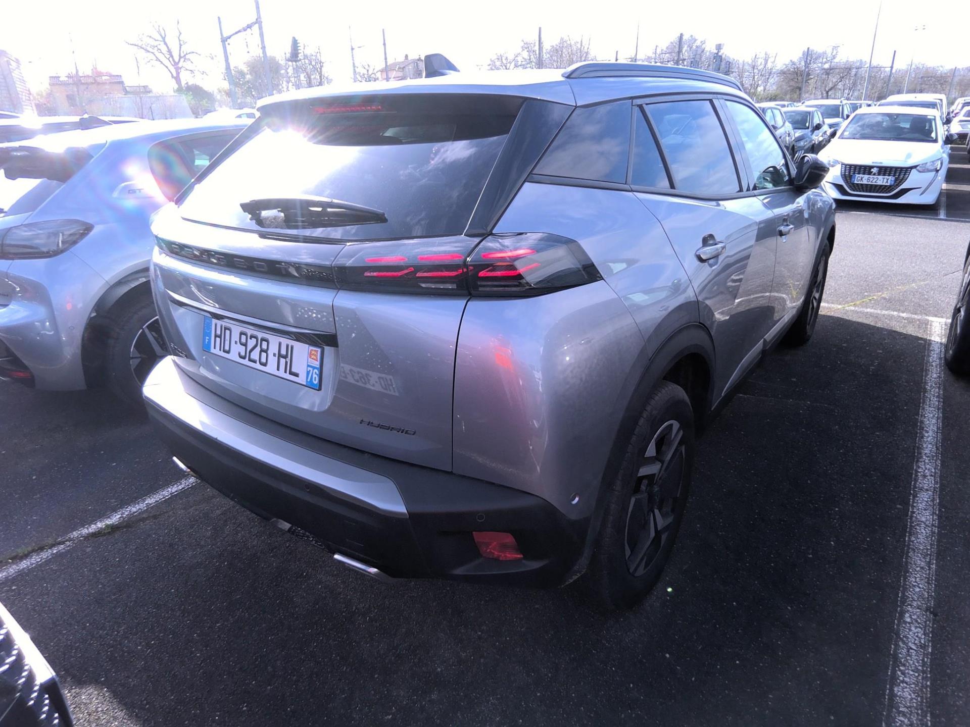 Peugeot 2008 Hybrid 145 e-DCS6 Allure 2025