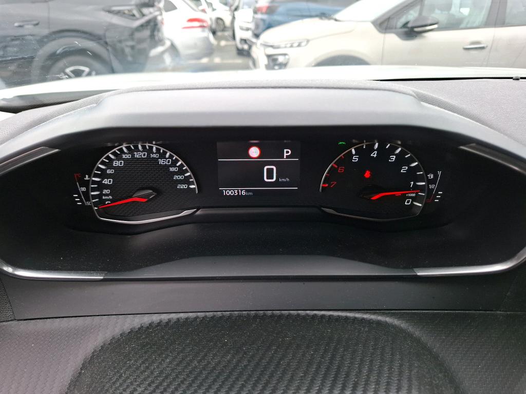 Peugeot 2008 BlueHDi 130 S&S EAT8 Allure 2022
