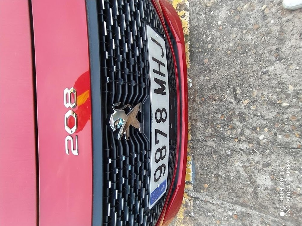 Peugeot 208 208 5P GT Puretech 130 S&S EAT8