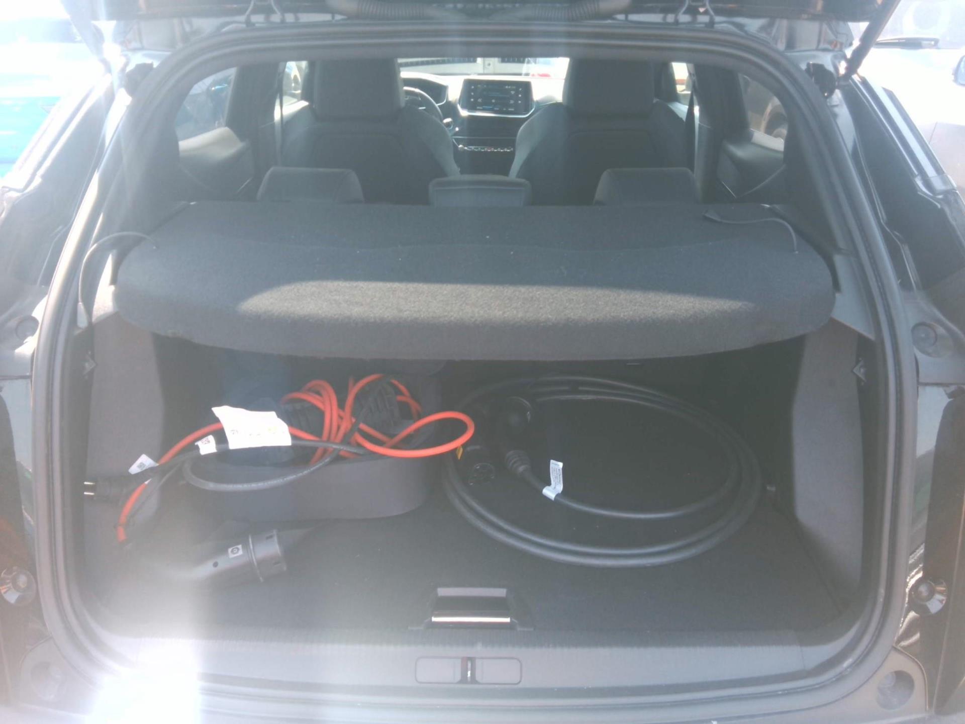 Peugeot 2008 Electrique 136 ch GT 2023
