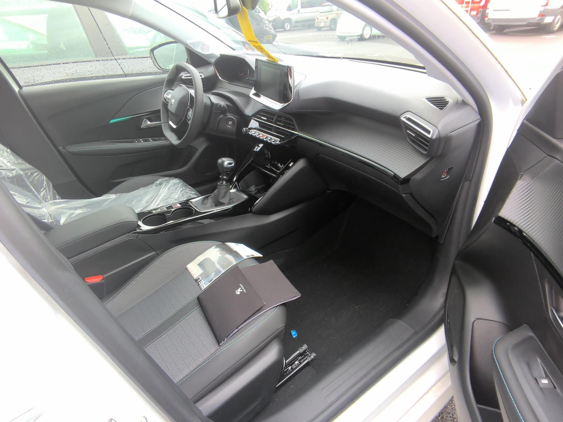 Peugeot 208 PureTech 100 S&S BVM6 Allure 2023