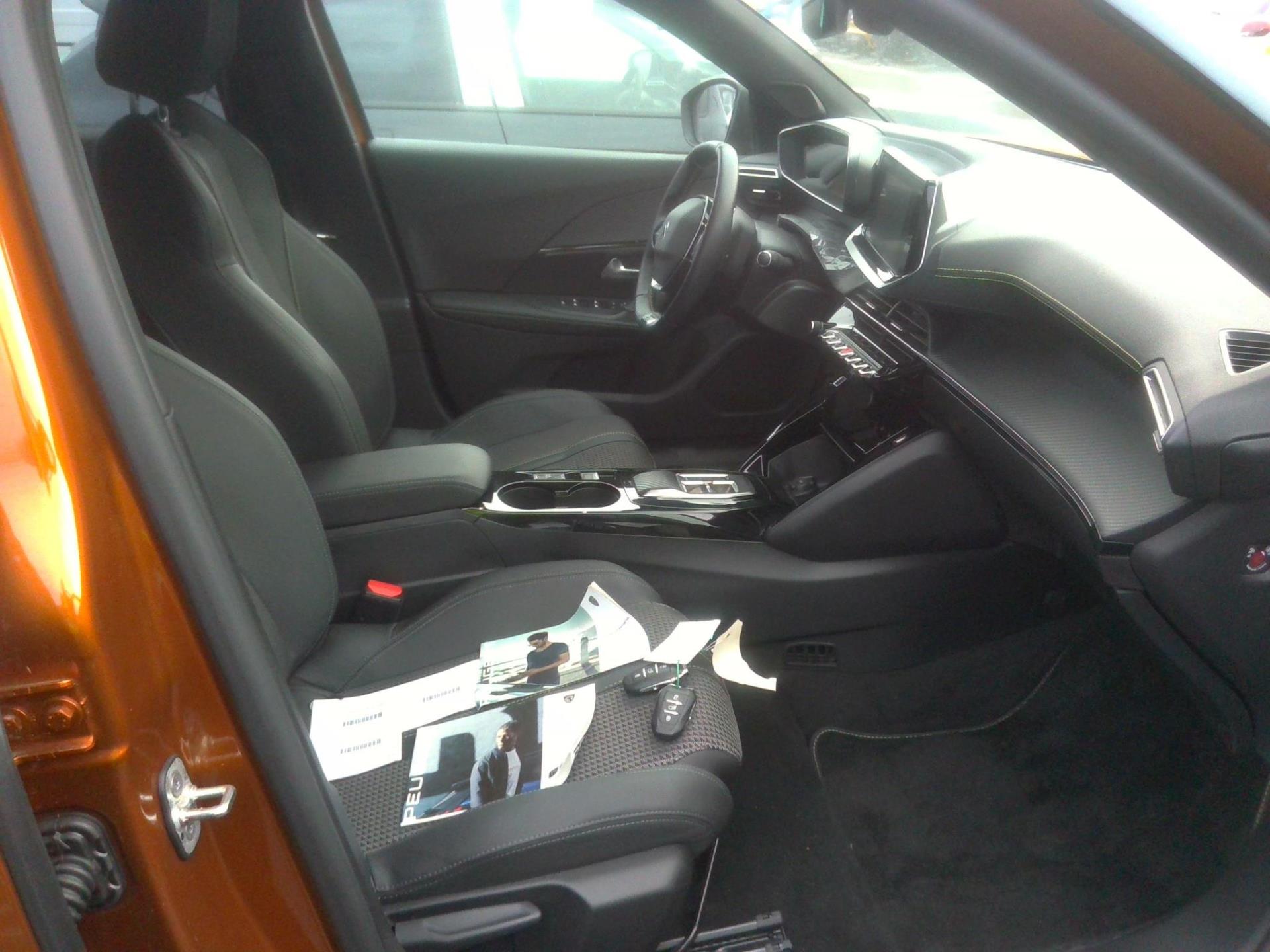 Peugeot 2008 Electrique 136 ch GT 2022