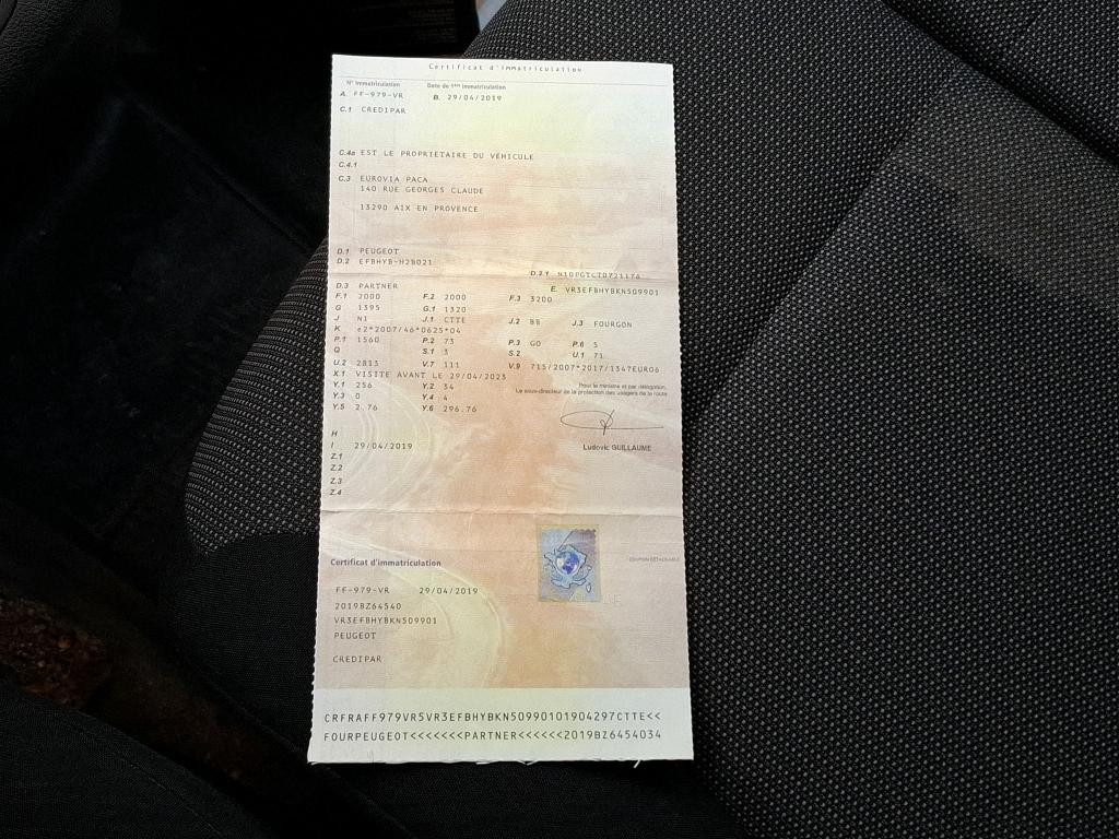 Peugeot PARTNER FOURGON STANDARD 650 KG BLUEHDI 100 S&S BVM5 PREMIUM 2019