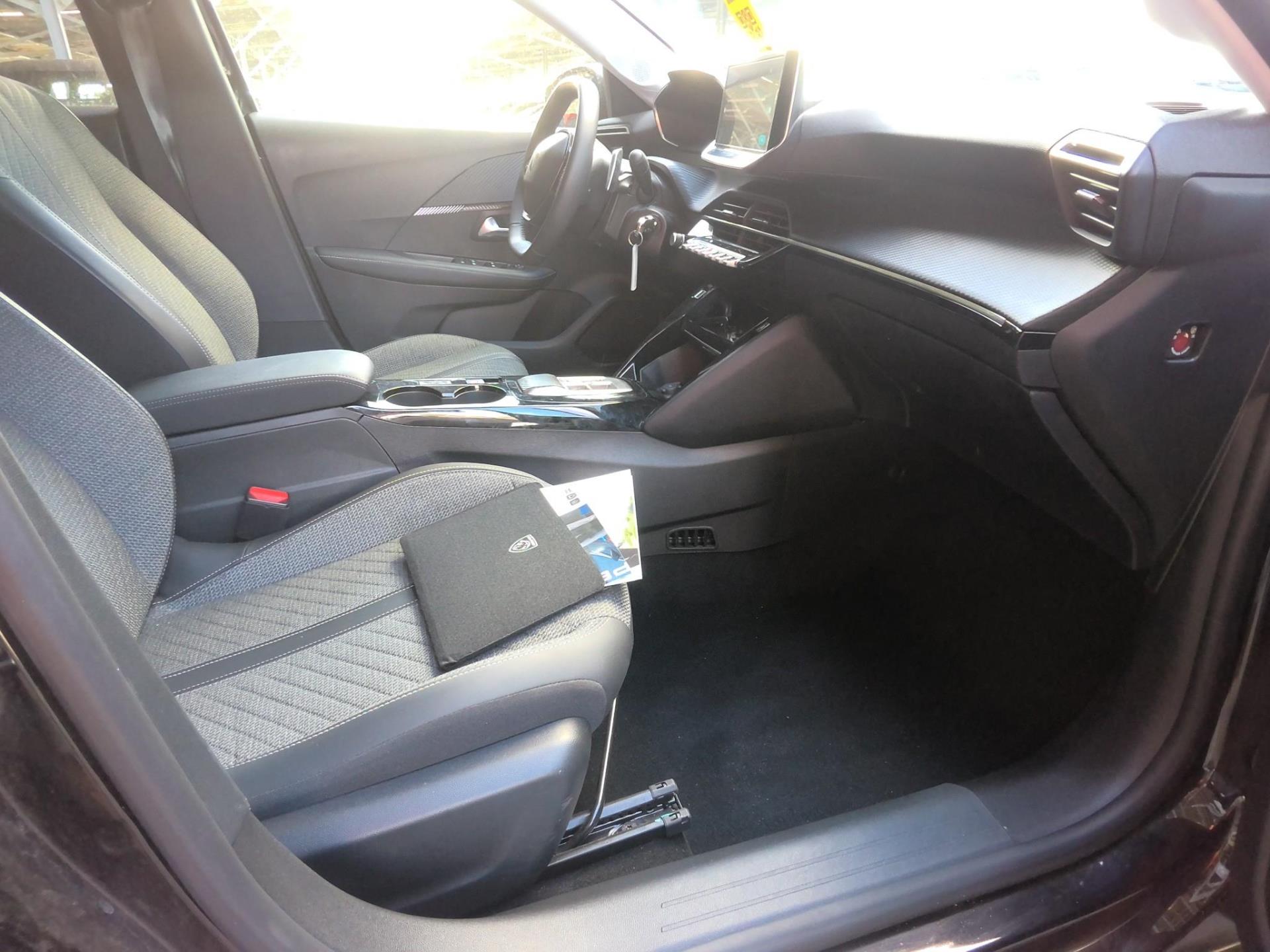 Peugeot 208 Hybrid 110 ch e-DCS6 Allure 2025