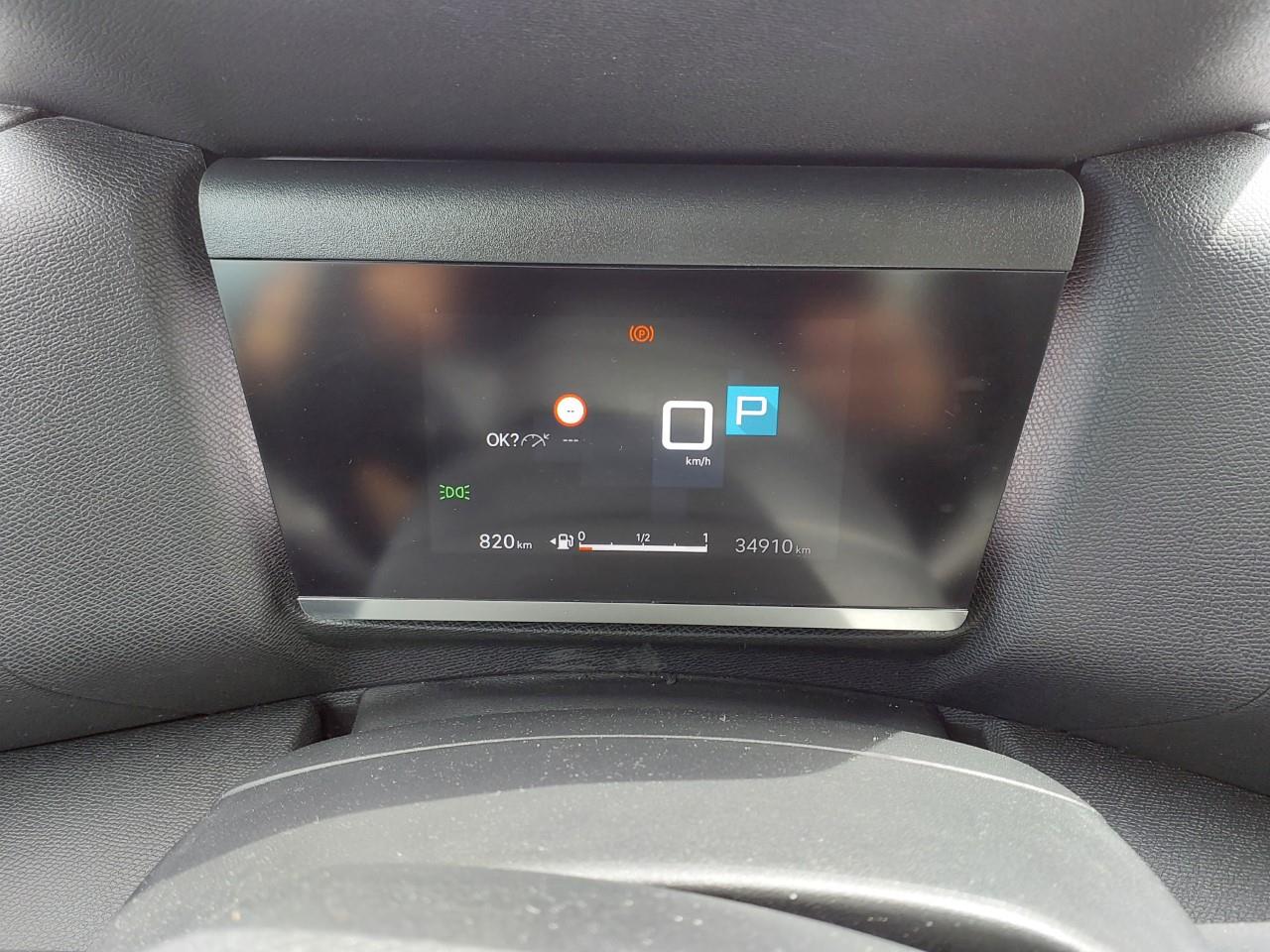 Foto Citroën C4 X 10