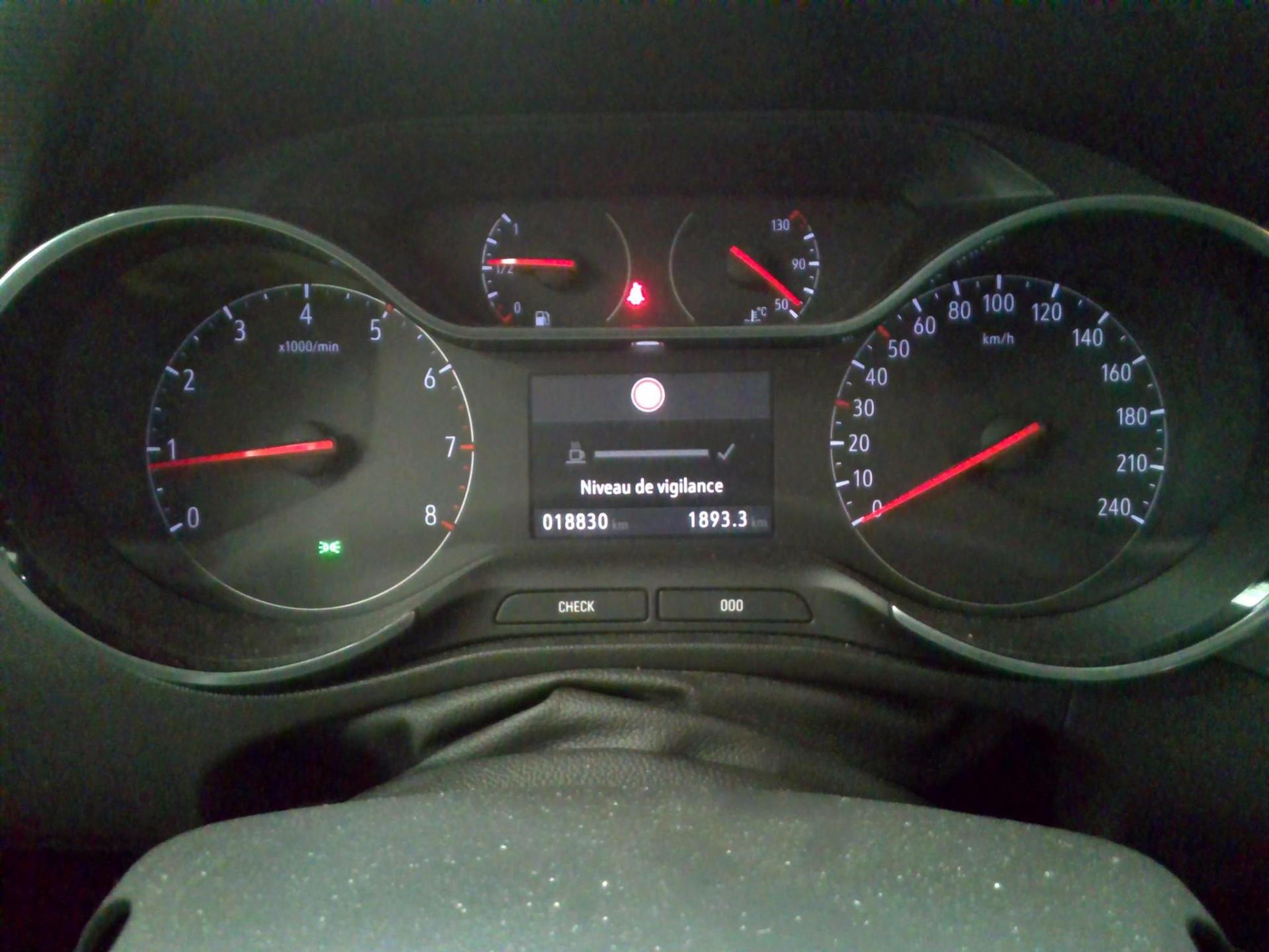 Opel Crossland 1.2 Turbo 130 ch BVA6 Elegance Business 2023